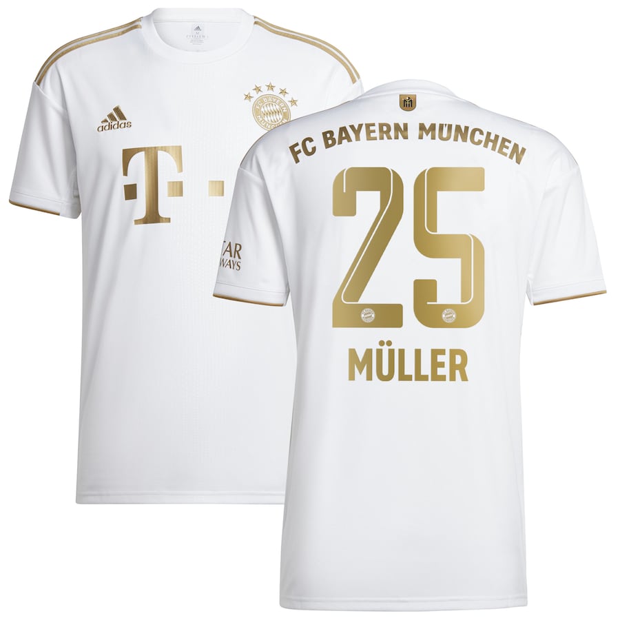 FC Bayern Away Shirt 2022-23 with Müller 25 printing